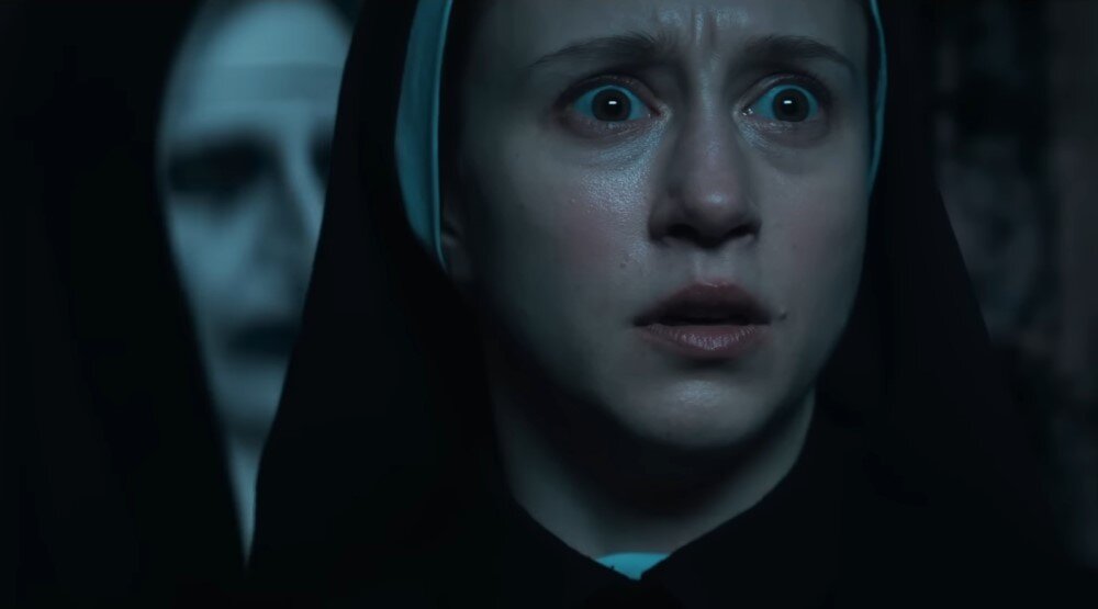 Посмотрел фильм «проклятие монахини 2» в кинотеатре. страшно, вырубай
