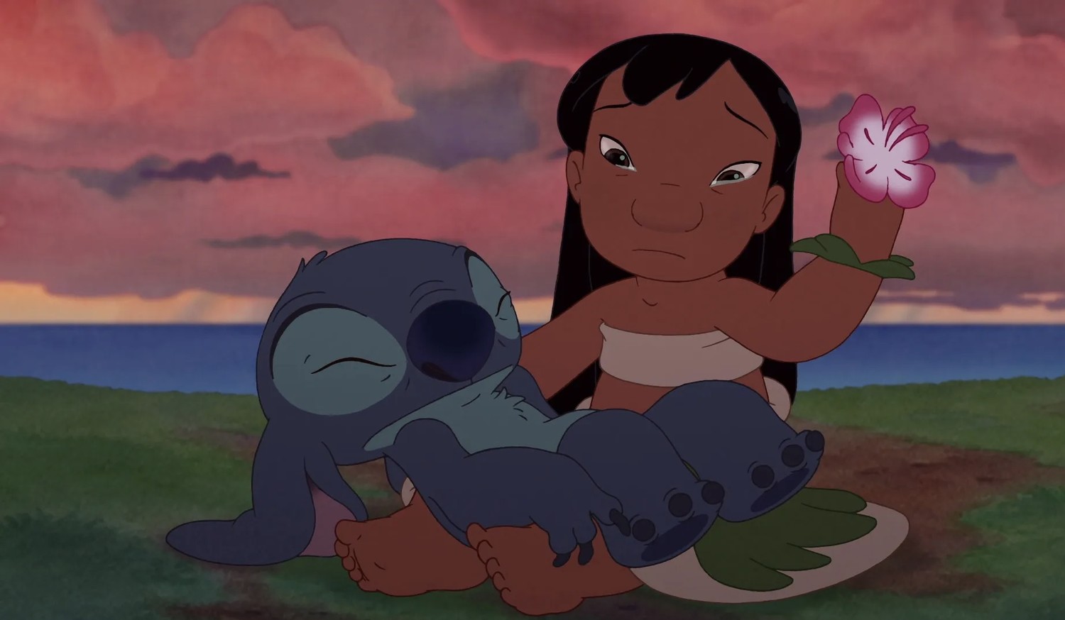 На ранних этапах производства диснеевского ремейка Лило и Стич Lilo & Stitch аудитории впервые увидели дизайн синего инопланетянина