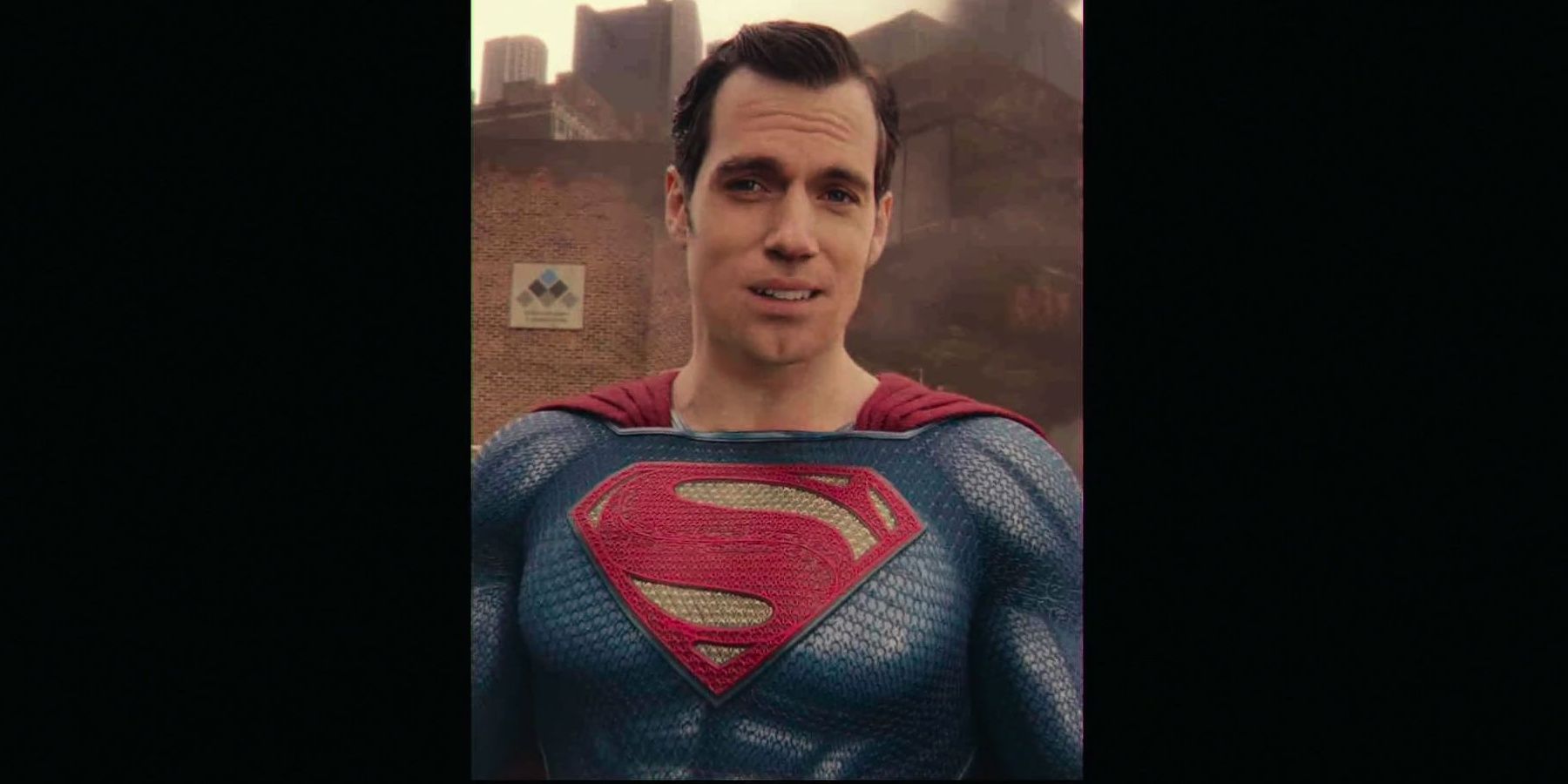 Усы супермена обойдутся warner bros. в миллионы долларов
