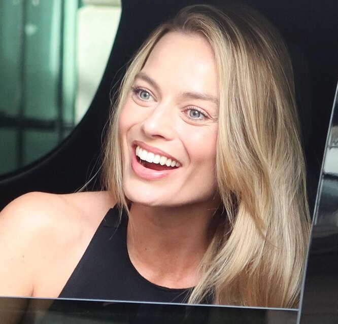 Margot robbie is shocked that harley quinn died in justice league's snyder cut
