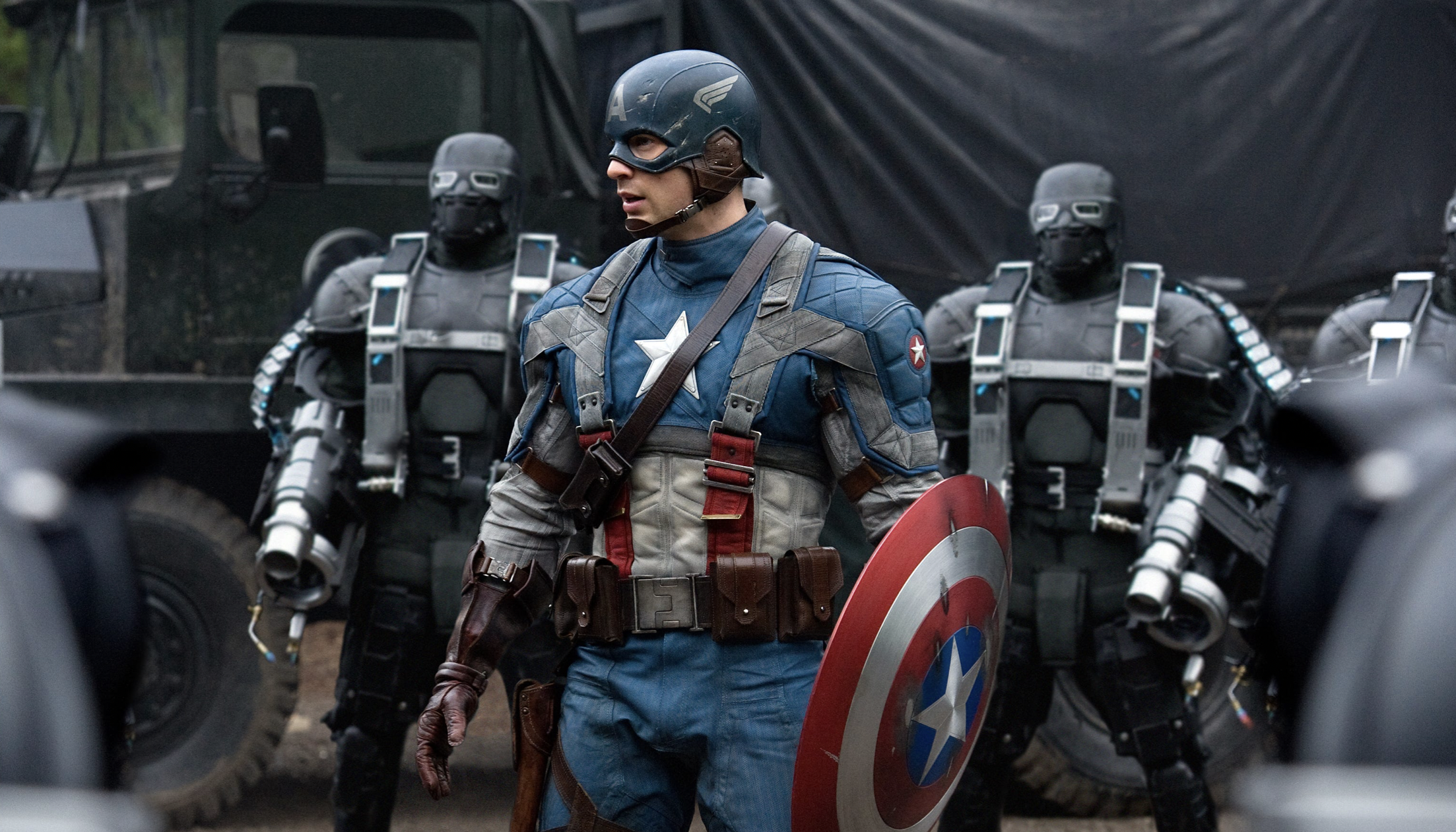 Фильмы о супергероях доминируют сейчас на больших экранах Marvel Studios представляет собой мейнстрим и, казалось бы, непобедимого игрока, собирая сотни миллионов, даже если не миллиарды долларов