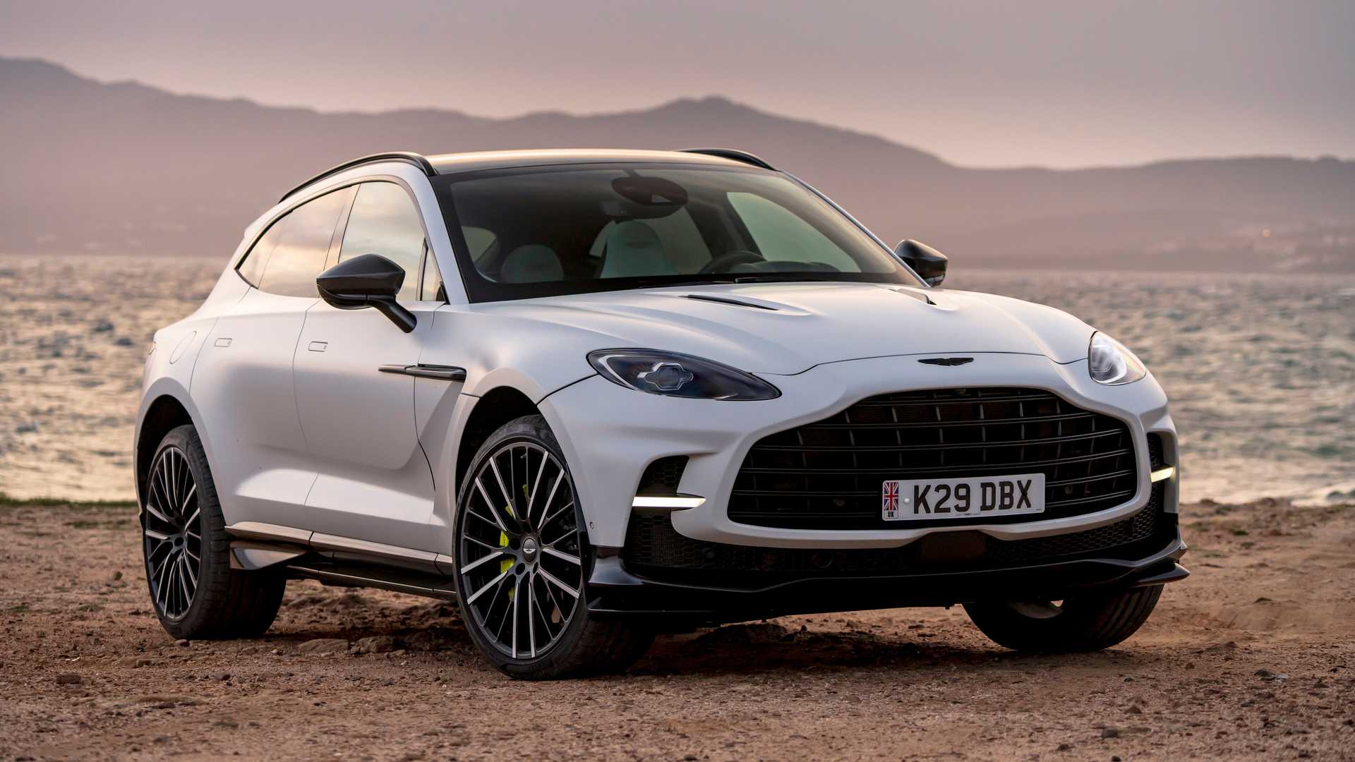 Aston martin dbx